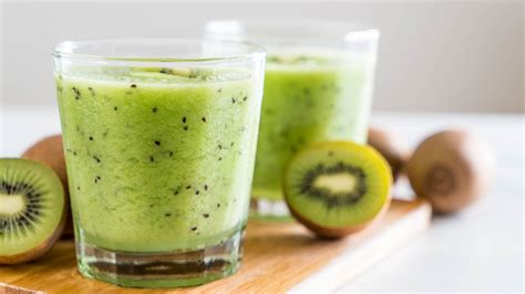 Apple Kiwi Smoothie Recipe Lifemadedelicious Ca