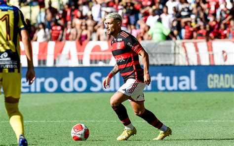 Arrascaeta continua sendo a principal arma ofensiva do Flamengo mesmo após