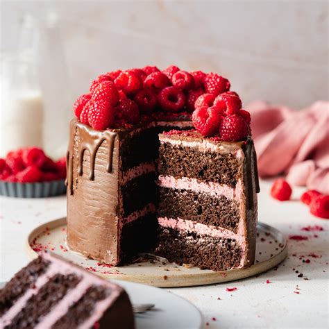 Vegan Raspberry Chocolate Cake