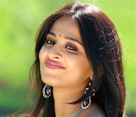 Anushka Shetty Long Hair Smiling Face Close Up Photos Anushka Shetty