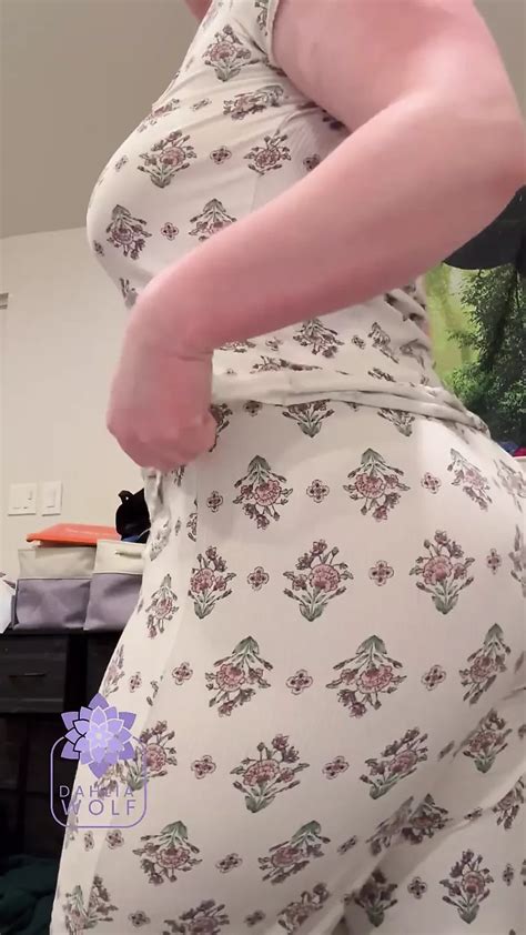 Sexy Twerking Redhead In Pajamas Free Hd Porn A Xhamster