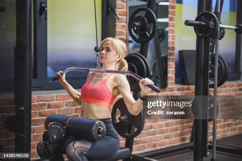 Lat Pull Down Machine Photos and Premium High Res Pictures - Getty Images