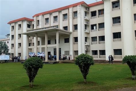 Raghu Engineering College Visakhapatnam B Tech Review By Student Jami