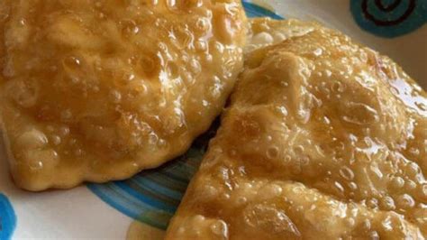 Sardinian Honey and Pecorino Seadas - Authentic Italian Recipes