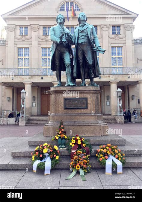 Goethe Schiller Monument Double Statue Of The German Poets Johann