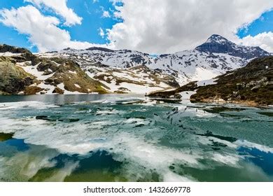 Laghi Di Campagneda Images Stock Photos D Objects Vectors