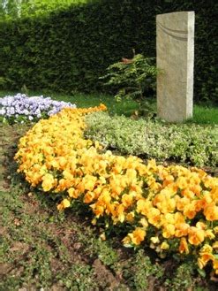 Friedhofsgärtner Genossenschaft Bonn e G Erdgrab