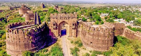 Forts in Pakistan – Taxila Museum