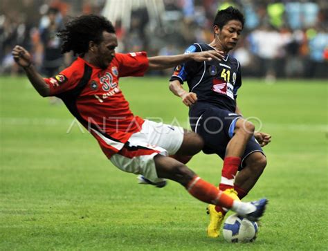 Arema Vs Persija Antara Foto