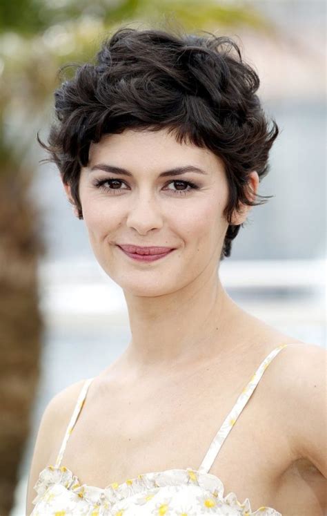 Most Magnetizing Short Hairstyles For Wavy Hair