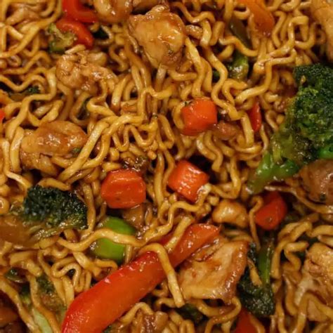 Chicken Chow Mein God Kycklingwok Med Nudlar Artofit