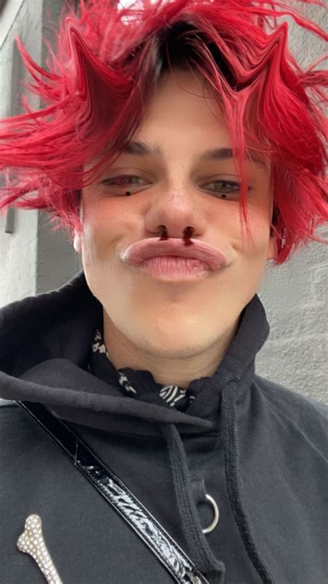 A Picture Of Yungblud Dominic Harrison From Yungbluds Instagram