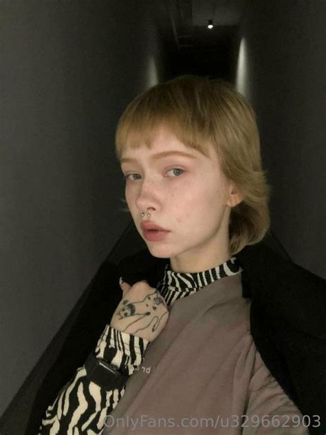 T I N A S U M M E R Tiny Tyan Nude Leaks OnlyFans OnlyFans Fapellino