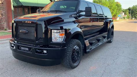 2022 Ford Excursion Interior