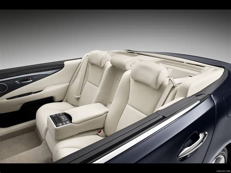 Lexus LS 600h L Landaulet - Interior | Caricos