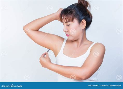 Woman Plucking Hairy Armpits Stock Image - Image of armpit, hairy: 92057801