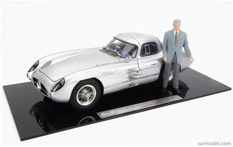 CMC M246 Scale 1 18 MERCEDES BENZ 300 SLR UHLENHAUT COUPE 1955 WITH