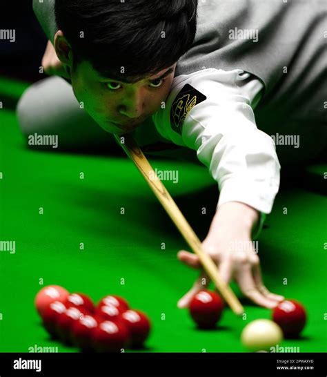 Si Jiahui In Action Against Luca Brecel Not Pictured On Day Fifteen