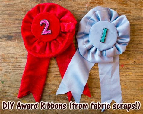 Tutorial + How-to: DIY Award Ribbons - Crafting a Green World