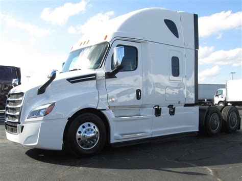 2022 Cascadia Freightliner Trucks