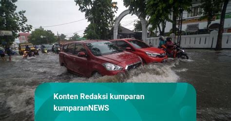 Hujan Deras Kawasan Gedebage Bandung Banjir Kumparan