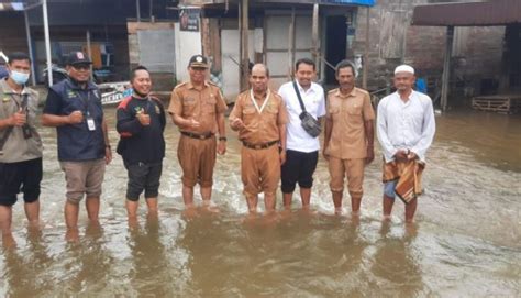 Pemkab Dan Kemensos Tinjau Lokasi Banjir Barito Post