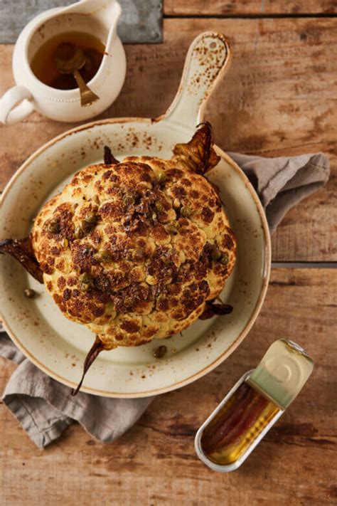 Geroosterde Hele Bloemkool Met Ansjovis En Beurre Noisette Simone S