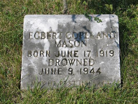 Memorial Services at Copeland Funeral Home Coraopolis Chapel 8