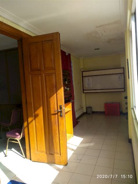 Gedung Lantai Pinggir Jalan Utama Di Karang Tengah Dijual Co Id