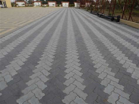 Concrete Base Material Gray And Black Zig Zag Paver Block For