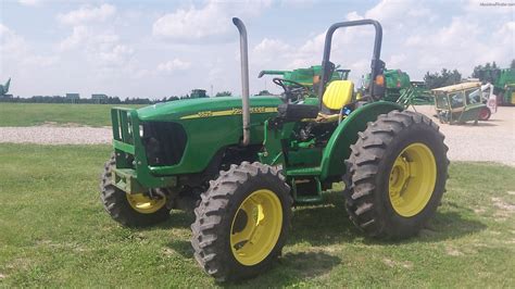 Technical Specifications and Data for John Deere 5525 Tractor