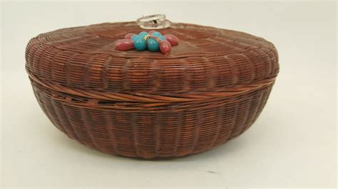 Vintage Chinese Sewing Basket With Peking Glass Beads And Rings 12