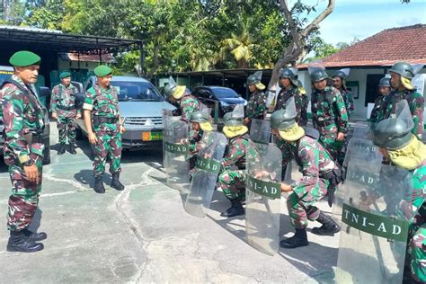 Tni Siagakan Pasukan Huru Hara Jelang Pemilu Di Lombok Tengah