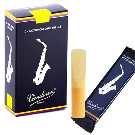 Vandoren Alto Saxophone Reed Box Sizes 3-4 | Rettig Music