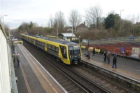 Fazakerley railway station - Wikiwand