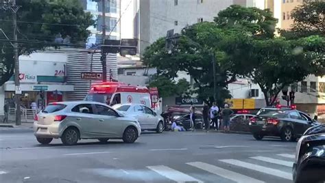 Vídeo Acidente Entre Carro E Moto Deixa Um Ferido Na Região Centro Sul