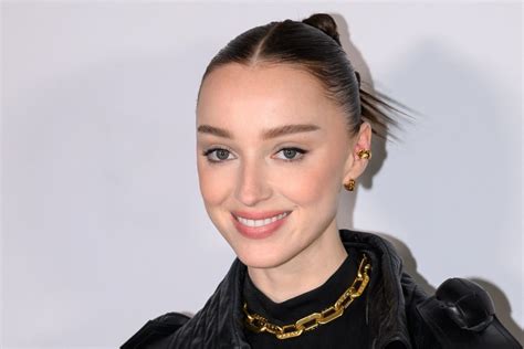 Cine Este Noul Iubit Al Lui Phoebe Dynevor Actri A Din Bridgerton Au