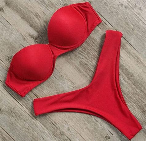 Neu Bikini in Rot mit Bügel Gr M Neu und originalverpackt in Bassersdorf für CHF mit
