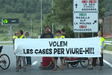 Tallen El T Nel Del Cad Per Denunciar La Manca D Habitatge Digne Que