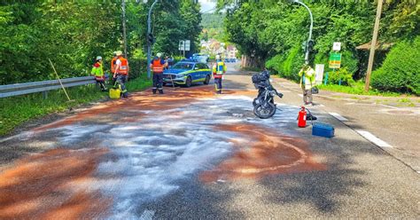 Bilder Zum Unfall Motorradfahrer Auf B294 Schwer Verletzt