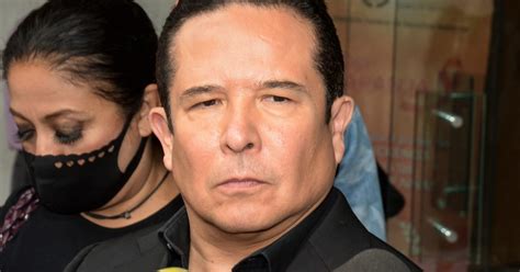 Gustavo Adolfo Infante Llama Marrana A Famosa Cantante Por Clan