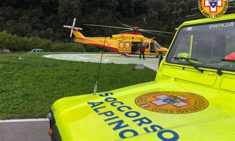 Precipita Mentre Arrampica In Montagna Enne Milanese In Gravi Condizioni