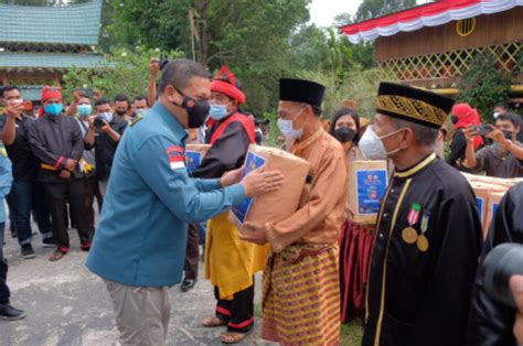 Vaksin Kemerdekaan Polda Riau Layani Masyarakat Pedalaman Yang Tak