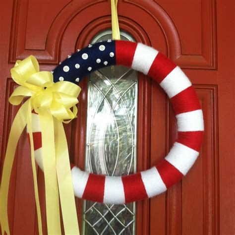 Patriotic Yarn Wreath Using A Pool Noodle As A Form Yarn Wreath