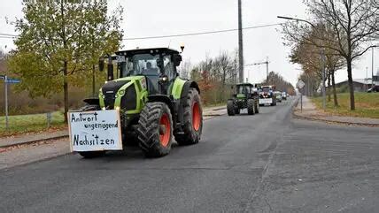 Für gerechte Preise Bauern protestieren vor Upahler Molkerei