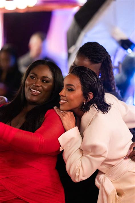 Kelly Rowland Hey Queen Dinner Celebrates Mea Culpa Talking With Tami