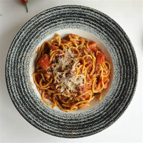 Spaghete cu ragu de vită Gargantua Delivery