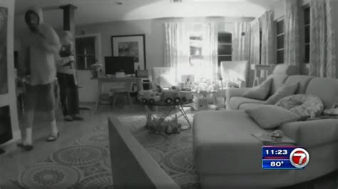 2 Men Caught On Camera In Ne Miami Dade Home Burglary Wsvn 7news