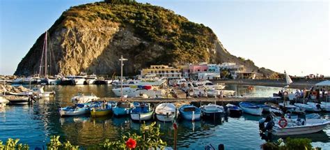 Aragonese Castle Ischia Island Cruceros Y Tours En Barco Lo Mejor De