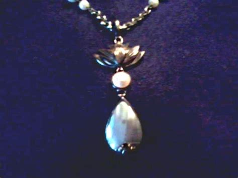 Art Deco Style Sterling Silver Pearl Pendant Tear Drop Mother Of